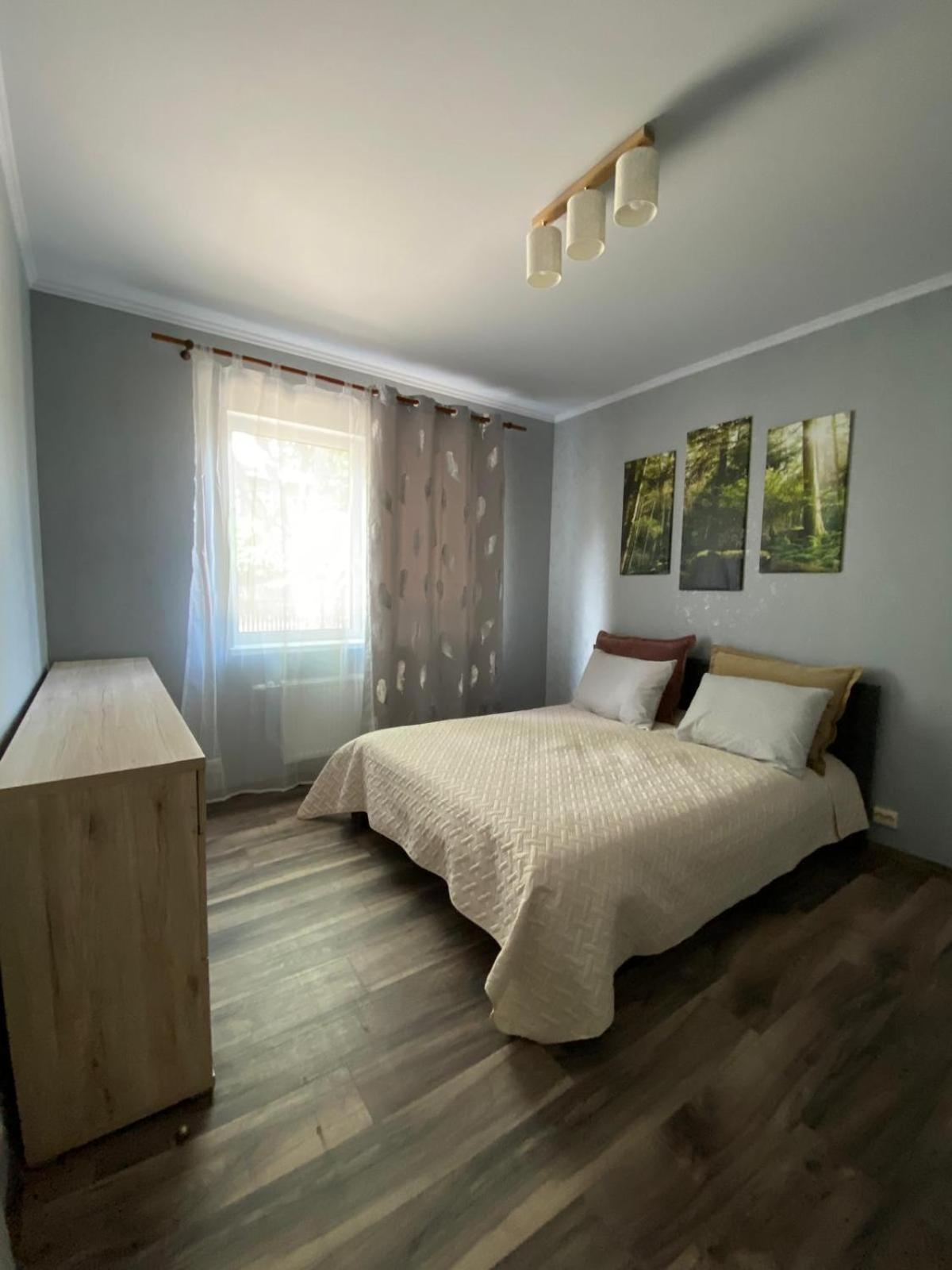 Sunny Apartment *
