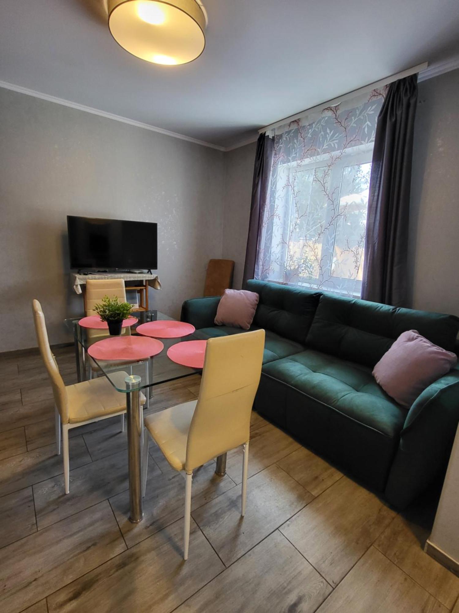 Sunny Apartment *